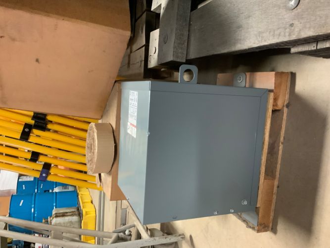 Lot of Two (2) General Purpose Transformers 480V to 120/240, 5KVA Dry Type - Image 2